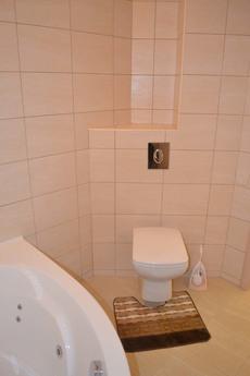 Class 'luxury' 2 bedrooms with jacuzzi, Odessa - apartment by the day