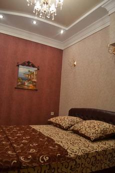 Class 'luxury' 2 bedrooms with jacuzzi, Odessa - apartment by the day