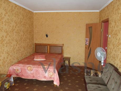 I am renting 1 apartment similarly, weatherily, tidyjnevo, d