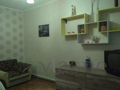 Very cozy warm flat all close, Dnipro (Dnipropetrovsk) - apartment by the day