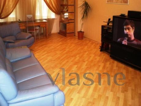 Comfortable apartment, almost in the cen, Kyiv - apartment by the day