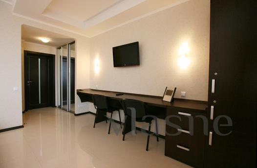 apartment in the center, Odessa - apartment by the day