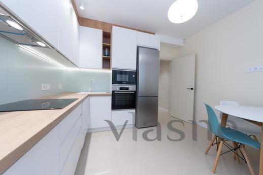VIP apartment, Left Bank IEC new buildin, Kyiv - apartment by the day