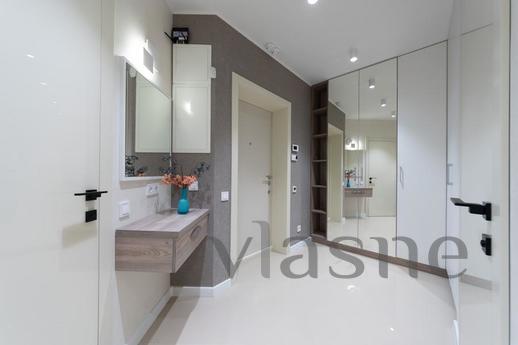 VIP apartment, Left Bank IEC new buildin, Kyiv - apartment by the day