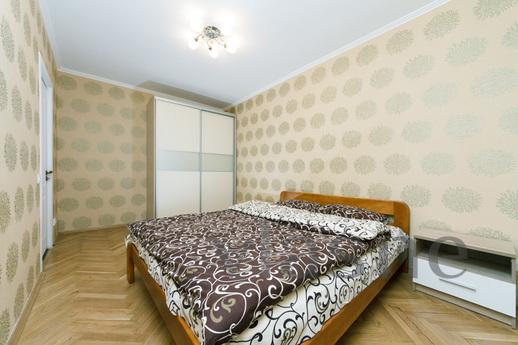 Центр, Арена Сити, двухкомнатная, Киев - квартира посуточно