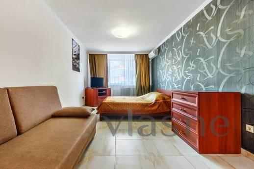 For rent 1 bedroom apartment in Luzanovka, a chic, cozy, bri