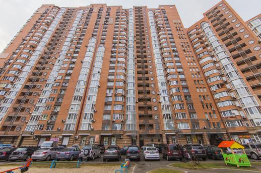 2-х комнатная возле метро Академгородок, Киев - квартира посуточно
