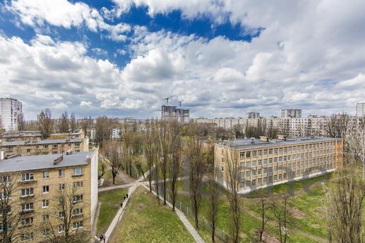 1-к квартира возле скоростного трамвая, Киев - квартира посуточно
