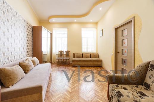 Near the center, cozy and comfortable, Lviv - apartment by the day