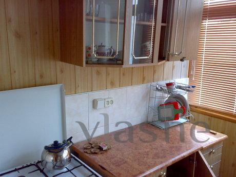 The apartment is 300 meters from the sea, Yalta - apartment by the day