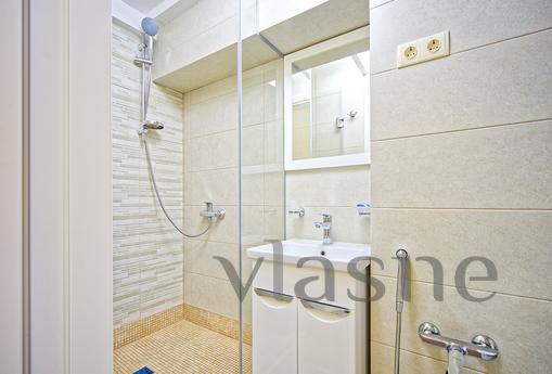 3 bedroom in the center with parking, Odessa - apartment by the day