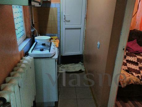 Valera is a separate residential outbuil, Odessa - apartment by the day