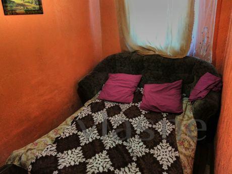Valera is a separate residential outbuil, Odessa - apartment by the day