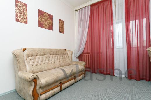 2 room separate apartment Sports Palace, Kyiv - apartment by the day