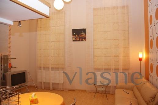 ORANGE apartments in the center of Odess, Odessa - apartment by the day