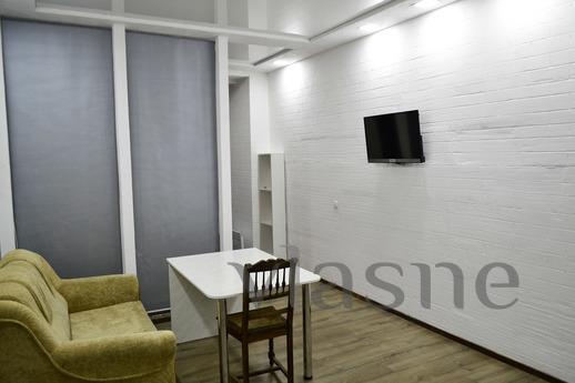 Quiet apartment bilya Mototreku, Rivne - apartment by the day