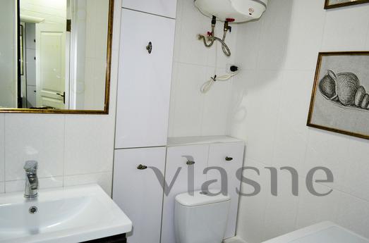 Quiet apartment bilya Mototreku, Rivne - apartment by the day