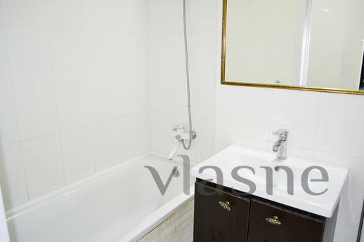 Quiet apartment bilya Mototreku, Rivne - apartment by the day