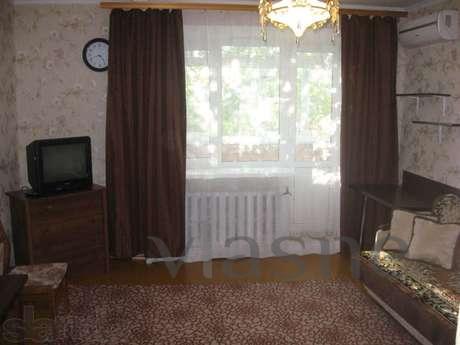 Apartment in the center of Mirgorod, Mirgorod - apartment by the day