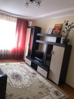 3 bedroom apartment for rent, Rivne - apartment by the day