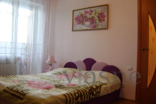 own an apartment in the city center. 2spalnaya velor bed and