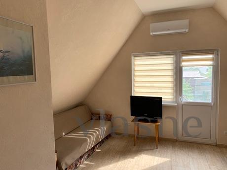 Сдам уютный трёхэтажный дом или комнаты, Затока - квартира посуточно