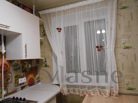 Apartment for rent, Chernomorsk (Illichivsk) - apartment by the day