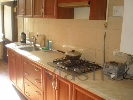 Cathedral Square near Deribasovskaya, Odessa - apartment by the day