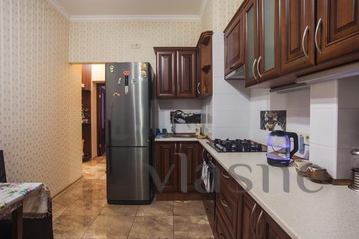 2-room apartment in the center of Odessa, Odessa - apartment by the day