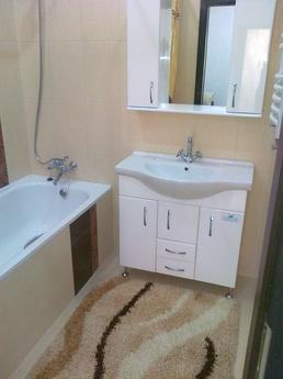 in 5 minutes of walking to the sea, Odessa - apartment by the day