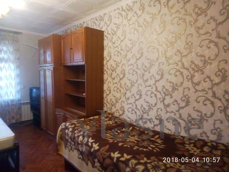 Large spacious apartment near the sea, Odessa - apartment by the day