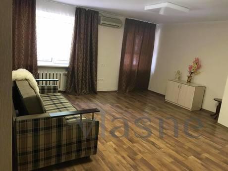 3X-COM IN THE CENTER OF DNIPRA, SHEVCHEN, Dnipro (Dnipropetrovsk) - apartment by the day