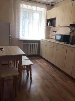 3X-COM IN THE CENTER OF DNIPRA, SHEVCHEN, Dnipro (Dnipropetrovsk) - apartment by the day