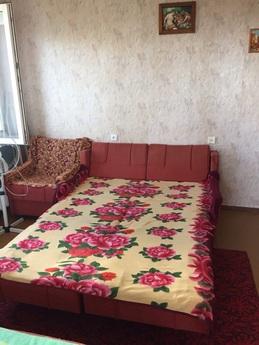 Rent 1 room an apartment. 4 separate, 6 common beds for vaca