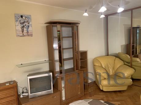 Comfortable apartment in a prestigious a, Odessa - apartment by the day