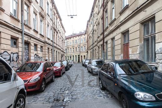 Отличная квартира возле ОперногоТеатра, Львов - квартира посуточно