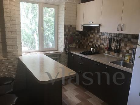 Own 2-room apartment. Located on Segedskaya street, 2 stops 