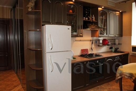 Apartment 'LUX', Kyiv - apartment by the day