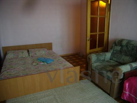 200 meters from the bus stop. Furniture, 2x2 bed + single be