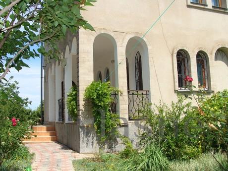 The house is located 50 meters from the sea in the exclusive