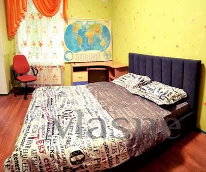 Large apartment in the center by the sea, Odessa - apartment by the day