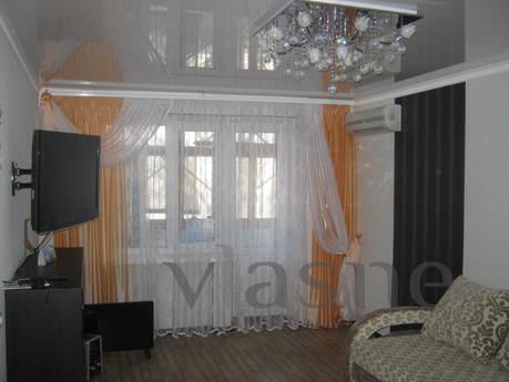 Rent a square. new renovated 100 m from, Odessa - apartment by the day