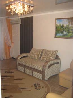 Rent a square. new renovated 100 m from, Odessa - apartment by the day