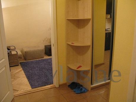 1я Центра, на Бессарабской пл., Крещатик, Киев - квартира посуточно