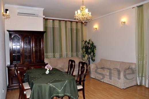 2 kom.kvartira, in the new house. Saksaganskogo 121. 8et. Co