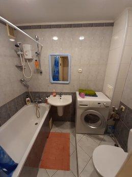 2-room apartment near Auchan, Krivoy Rog - apartment by the day