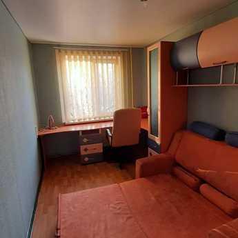 3-room apartment in the center, Krivoy Rog - apartment by the day