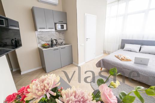 Species studio apartment in a new reside, Kyiv - apartment by the day