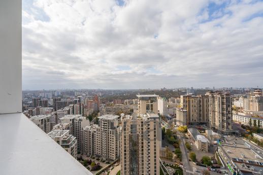 Species studio apartment in a new reside, Kyiv - apartment by the day