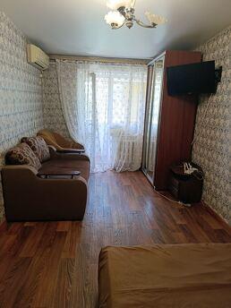 A 1-room apartment is available for rent, similar to the sea